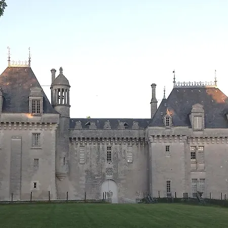 Chateau De Montardy Nyaraló